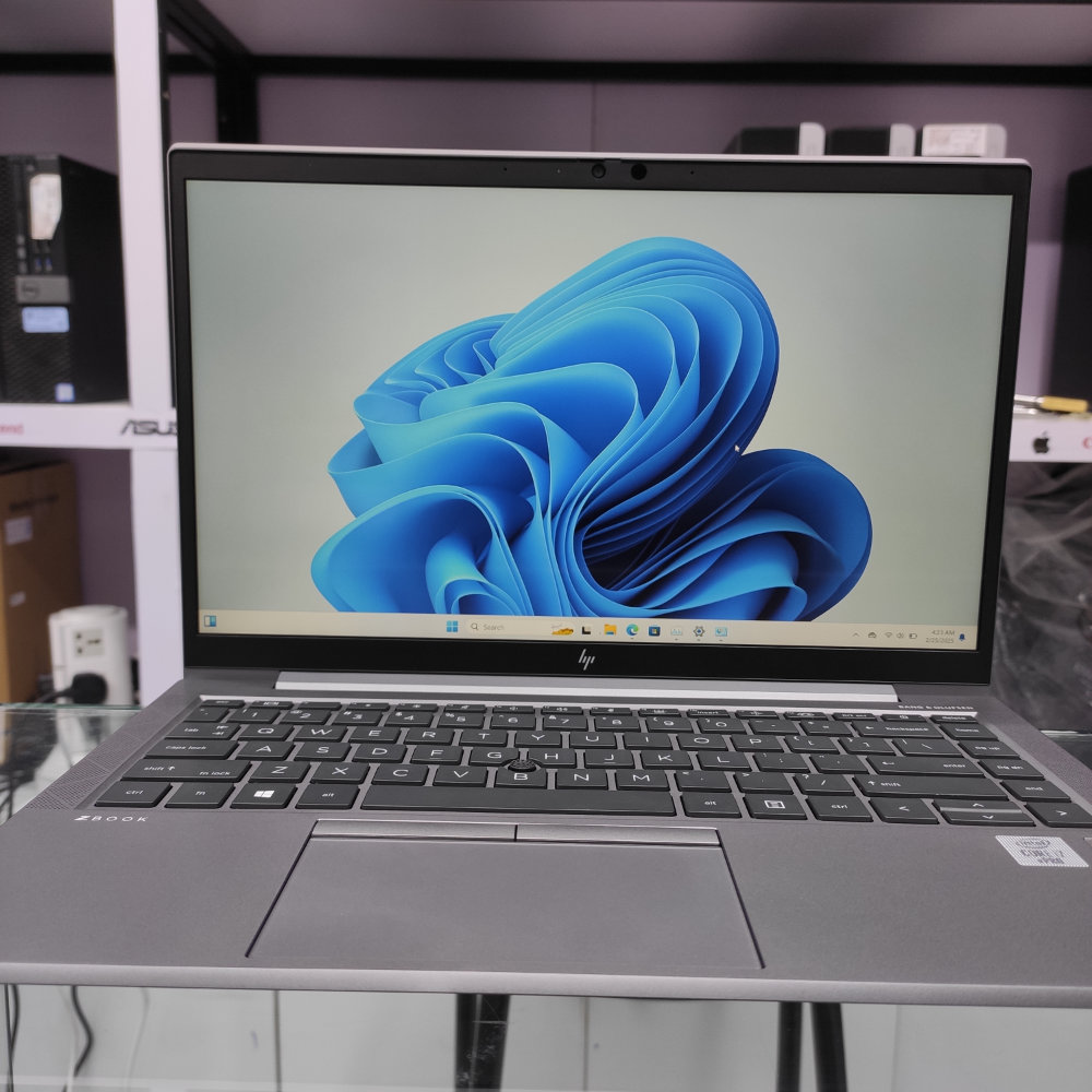HP ZBook Firefly 14 G7 Core i7 10th Generation 16GB 256GB SSD Touchscreen